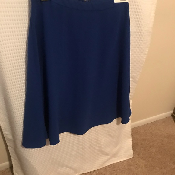 New Cato skirt - Picture 3 of 3